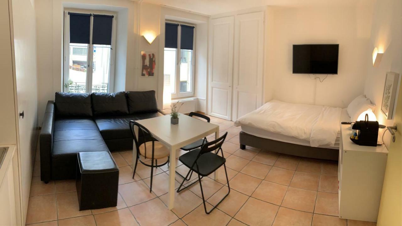 Luxury Duplex Vue Chateau Neuchatel Luaran gambar